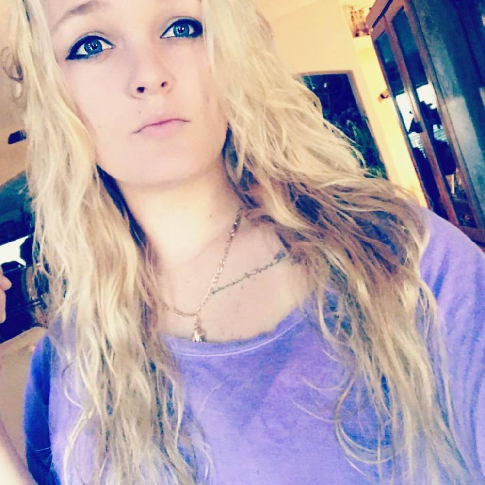 Meet your Posher, Haylee